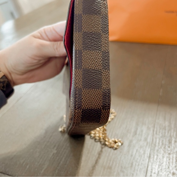 Louis Vuitton Pochette Felicie - Picture 11 of 16